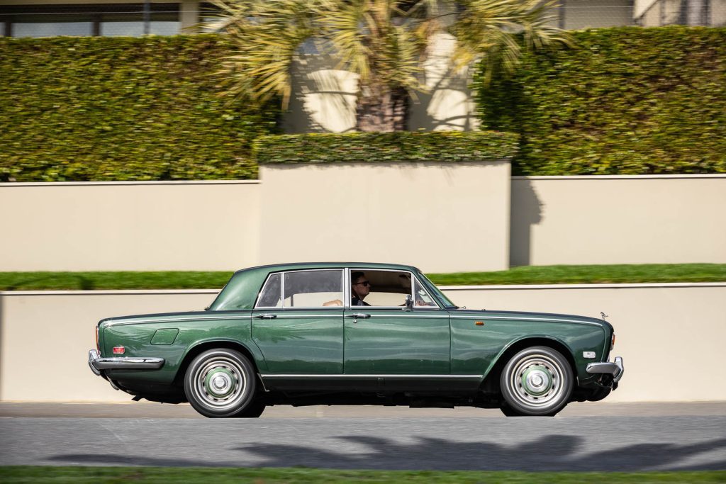 Side profile of the Rolls Royce Silver Shadow 1970