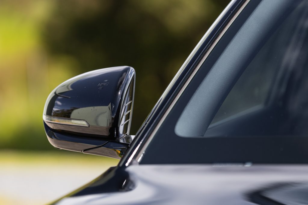 NFC sensor on the wing mirror of the Atto 3