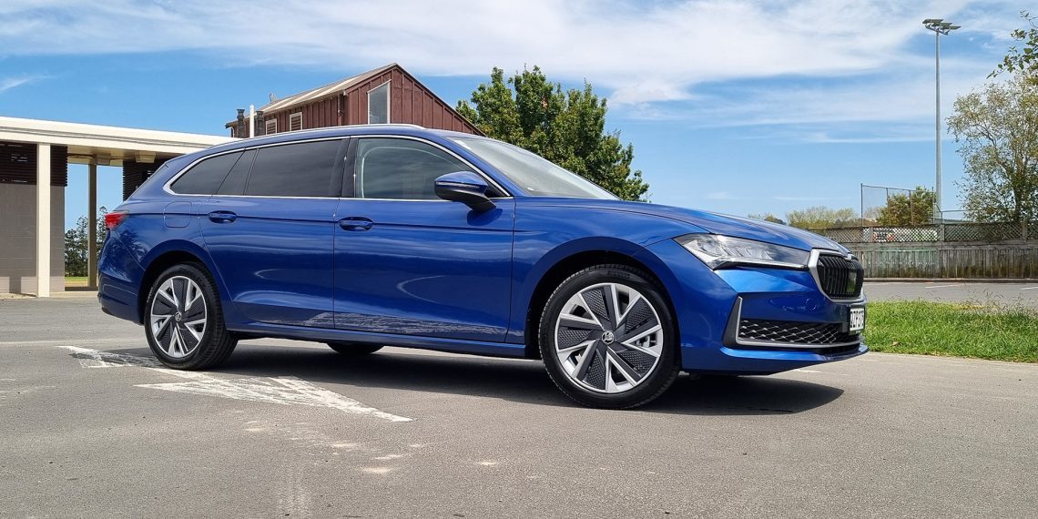 2025 Skoda Superb in blue