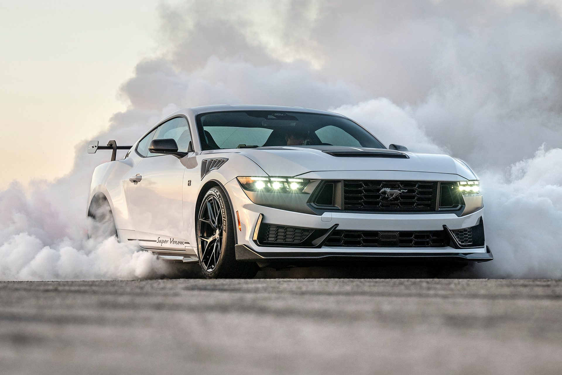 Hennessey Super Venom making smoke