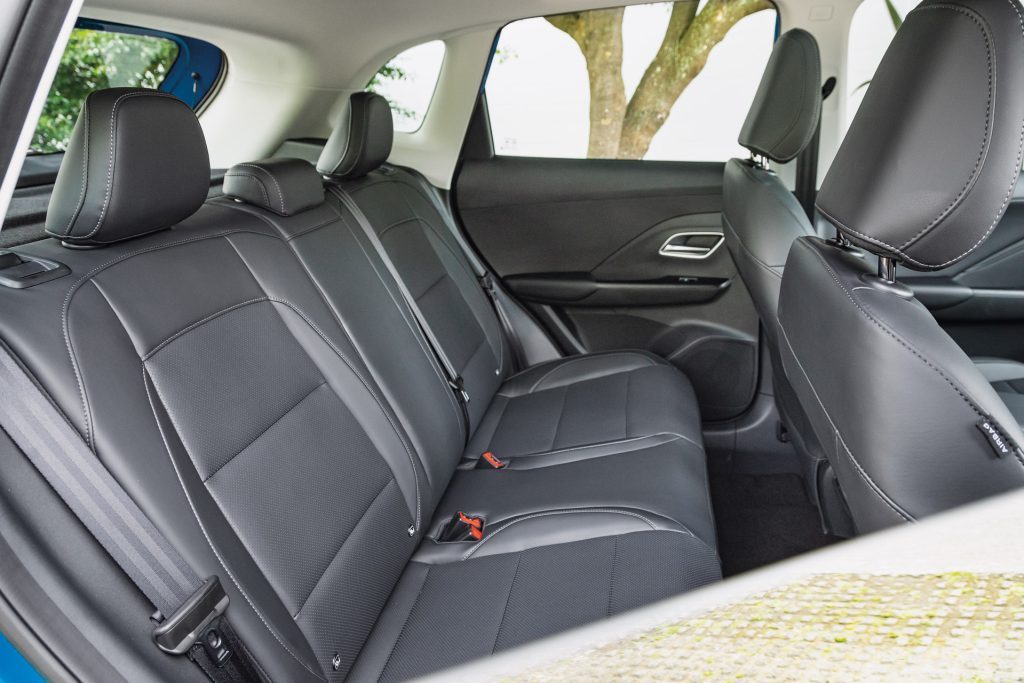 Rear seats of the MG ZS Hybrid+ Essence interior.